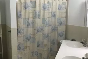 103 Narragansett Villas Dr, Lindenhurst, NY 11757 - Photo 4