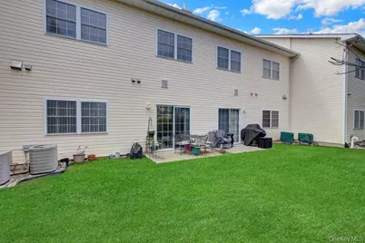 103 Narragansett Villas Drive, Lindenhurst, NY 11757 - Photo 22