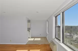 55 Halley St, Yonkers, NY 10704 - Photo 8