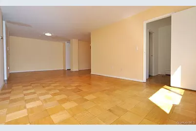 100 E Hartsdale Avenue #5DE, Hartsdale, NY 10530 - Photo 10