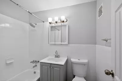 20 Wendell Street #B9, Hempstead, NY 11550 - Photo 16