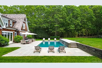 14 W Hills Court, Southampton, NY 11968 - Photo 4