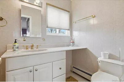 16 Seaway Drive, Copiague, NY 11726 - Photo 30