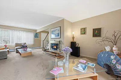 16 Seaway Drive, Copiague, NY 11726 - Photo 8