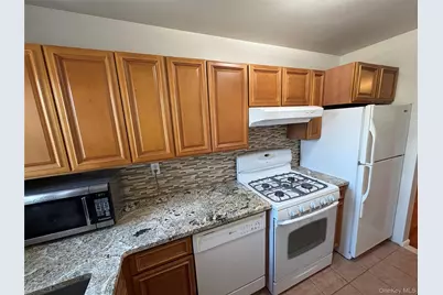 180 Unit #B1 Brook Street, Scarsdale, NY 10583 - Photo 4