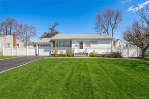 169 Charter Oaks Ave, Brentwood, NY 11717 - Photo 2