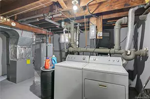 169 Charter Oaks Ave, Brentwood, NY 11717 - Photo 20