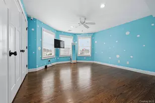 3685 Nimrod St, Seaford, NY 11783 - Photo 34