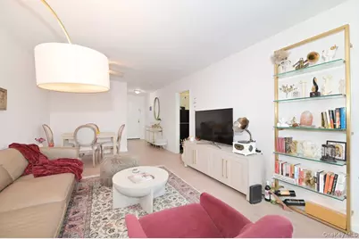 6 Birchwood Court #3A, Mineola, NY 11501 - Photo 4