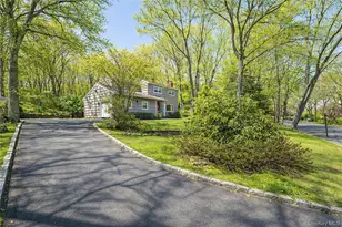 107 Red Oak Ct, Port Jefferson, NY 11777 - Photo 4