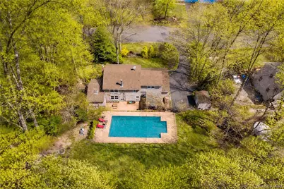 107 Red Oak Court, Port Jefferson, NY 11777 - Photo 2