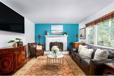 107 Red Oak Court, Port Jefferson, NY 11777 - Photo 6
