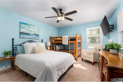 107 Red Oak Court, Port Jefferson, NY 11777 - Photo 14