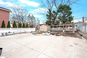 58-07 210th St, Bayside, NY 11364 - Photo 14