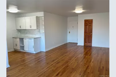 180 Unit #B5 Brook Street, Scarsdale, NY 10583 - Photo 4