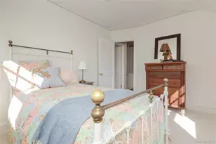 211 Bowne St, Bronx, NY 10464 - Photo 16