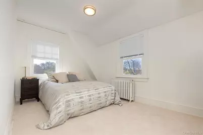 211 Bowne Street, Bronx, NY 10464 - Photo 18