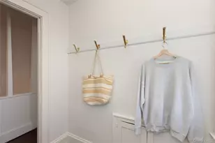 211 Bowne St, Bronx, NY 10464 - Photo 24