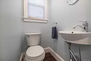 16 Revere Dr E, Floral Park, NY 11001 - Photo 10