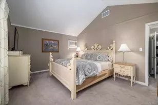 16 Revere Dr E, Floral Park, NY 11001 - Photo 12