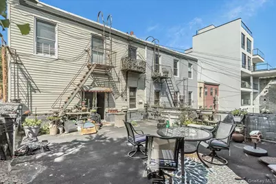 382 Manhattan Avenue, Brooklyn, NY 11211 - Photo 16