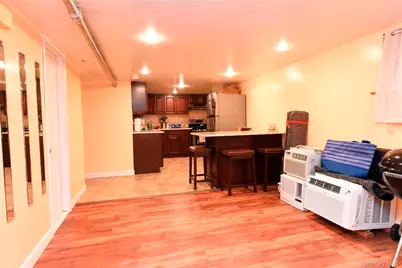 2056 Continental Avenue, Bronx, NY 10461 - Photo 22