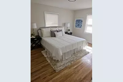 10914 214th Street, Queens Village, NY 11429 - Photo 4