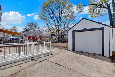 10914 214th Street, Queens Village, NY 11429 - Photo 32