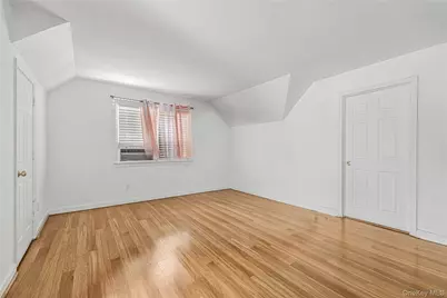 38 Borcher Avenue, Yonkers, NY 10704 - Photo 12