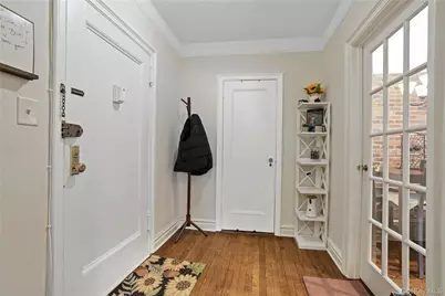 1080 Warburton Avenue #3E, Yonkers, NY 10701 - Photo 6