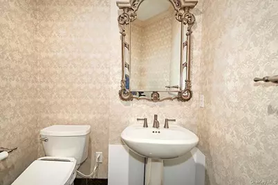 114 Random Farms Drive, Chappaqua, NY 10514 - Photo 10