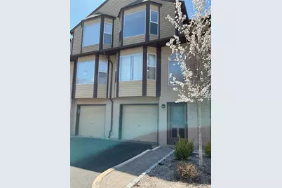 13 Nottingham Court, Nanuet, NY 10954 - Photo 1