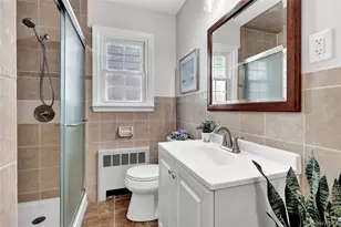 1167 Warwick St, Uniondale, NY 11553 - Photo 12