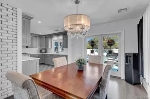 545 Mohawk E, West Hempstead, NY 11552 - Photo 10