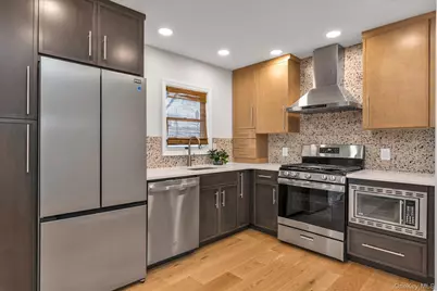 77 Lloyd Avenue, North Babylon, NY 11703 - Photo 8