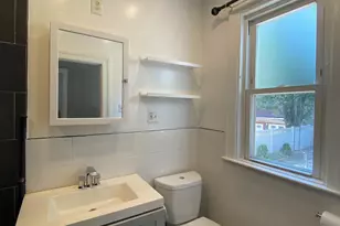 686 E 239th St, Bronx, NY 10470 - Photo 12