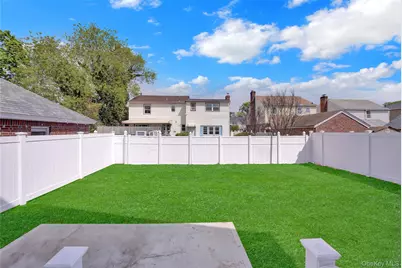 811 Front Street, Hempstead, NY 11550 - Photo 24