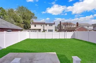 811 Front St, Hempstead, NY 11550 - Photo 24