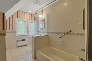 120 Harvard Dr, Hartsdale, NY 10530 - Photo 28