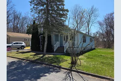 6 Short Lane, Hyde Park, NY 12538 - Photo 4