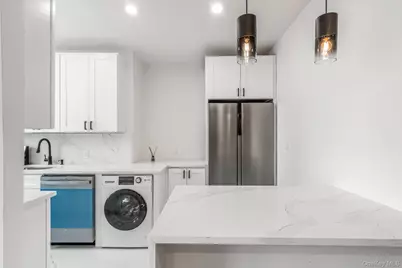 9876 Queens Boulevard #6L, Rego Park, NY 11374 - Photo 8