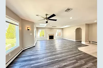 102 Sycamore Circle, Stony Brook, NY 11790 - Photo 6