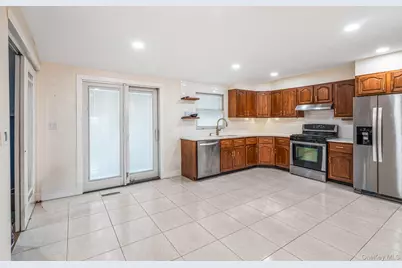 65 39th Street, Islip, NY 11751 - Photo 6