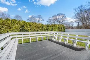 65 39th St, Islip, NY 11751 - Photo 26