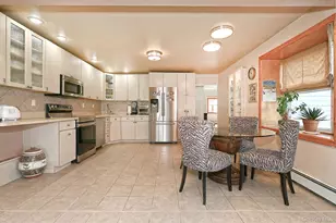 78 Center Ln, Levittown, NY 11756 - Photo 10