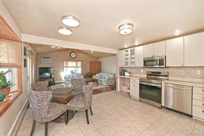 78 Center Lane, Levittown, NY 11756 - Photo 6