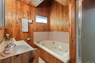 1643 Pine Acres Blvd, Bay Shore, NY 11706 - Photo 14