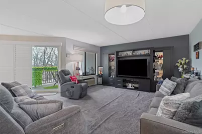 500 High Point Drive #211, Hartsdale, NY 10530 - Photo 2