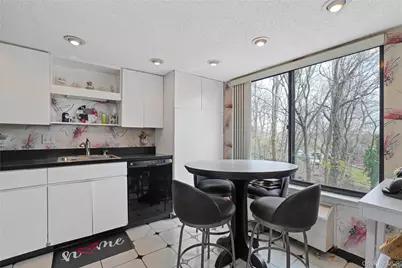 500 High Point Drive #211, Hartsdale, NY 10530 - Photo 6