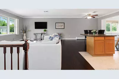 42 Rutledge Avenue, Highland Mills, NY 10930 - Photo 4
